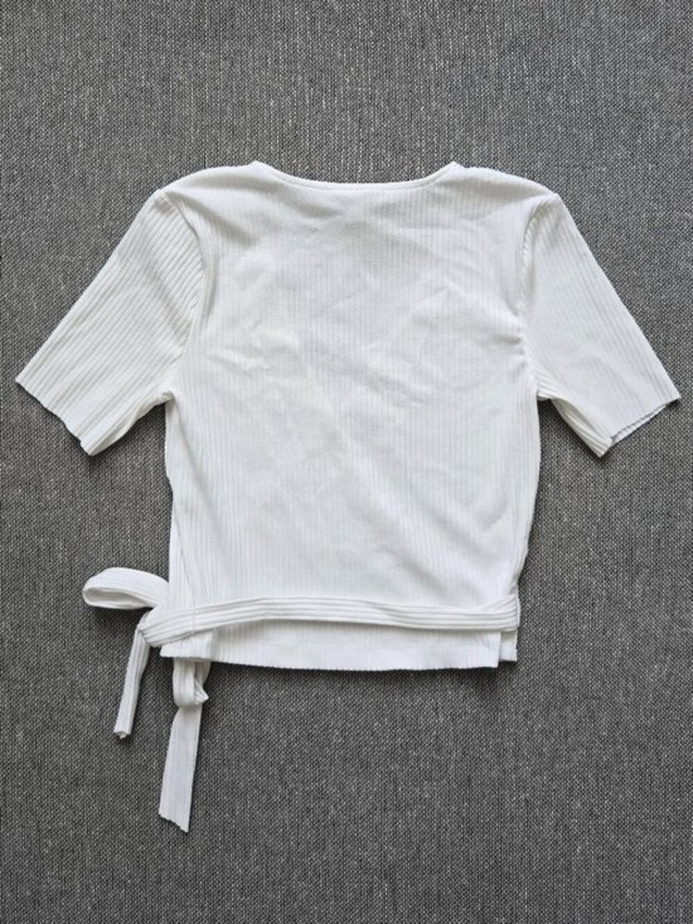 BAR III Ribbed Wrap Short Sleeved Top Small NWT - Picture 6 of 9